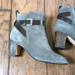 Clark's grey suede ankle boots size 7.5m